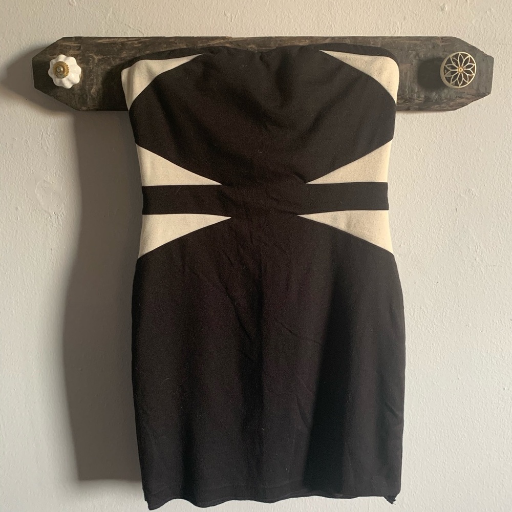 Black and cream geometric bodycon dress